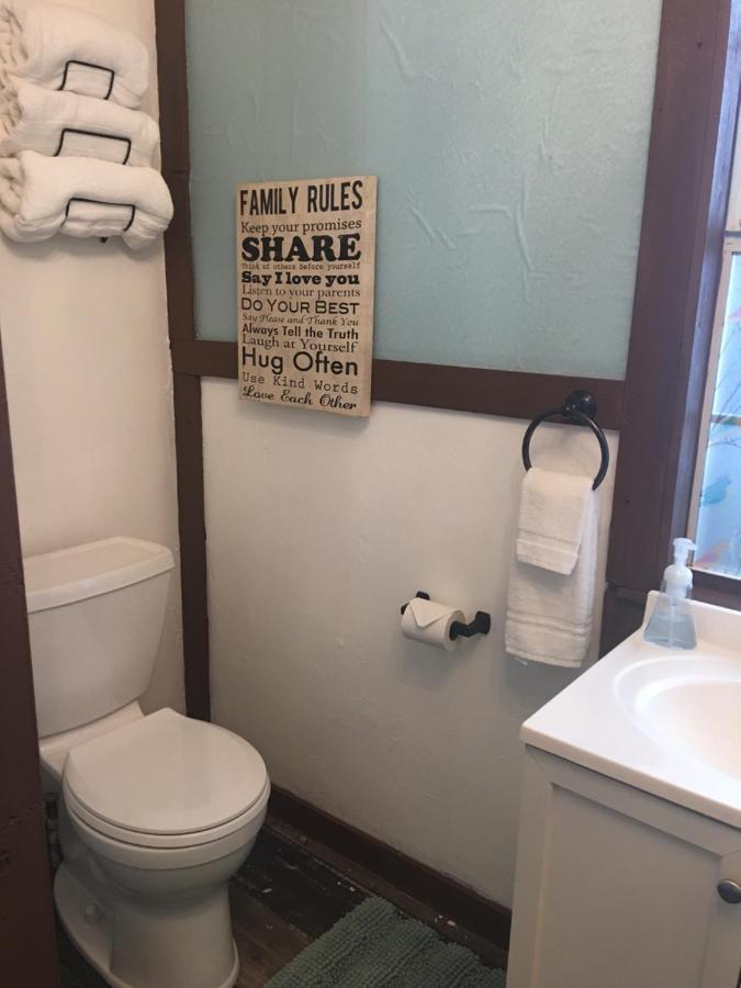 Acorn Hideaways Canton Sweet Tweet Guesthouse King Bed 외부 사진